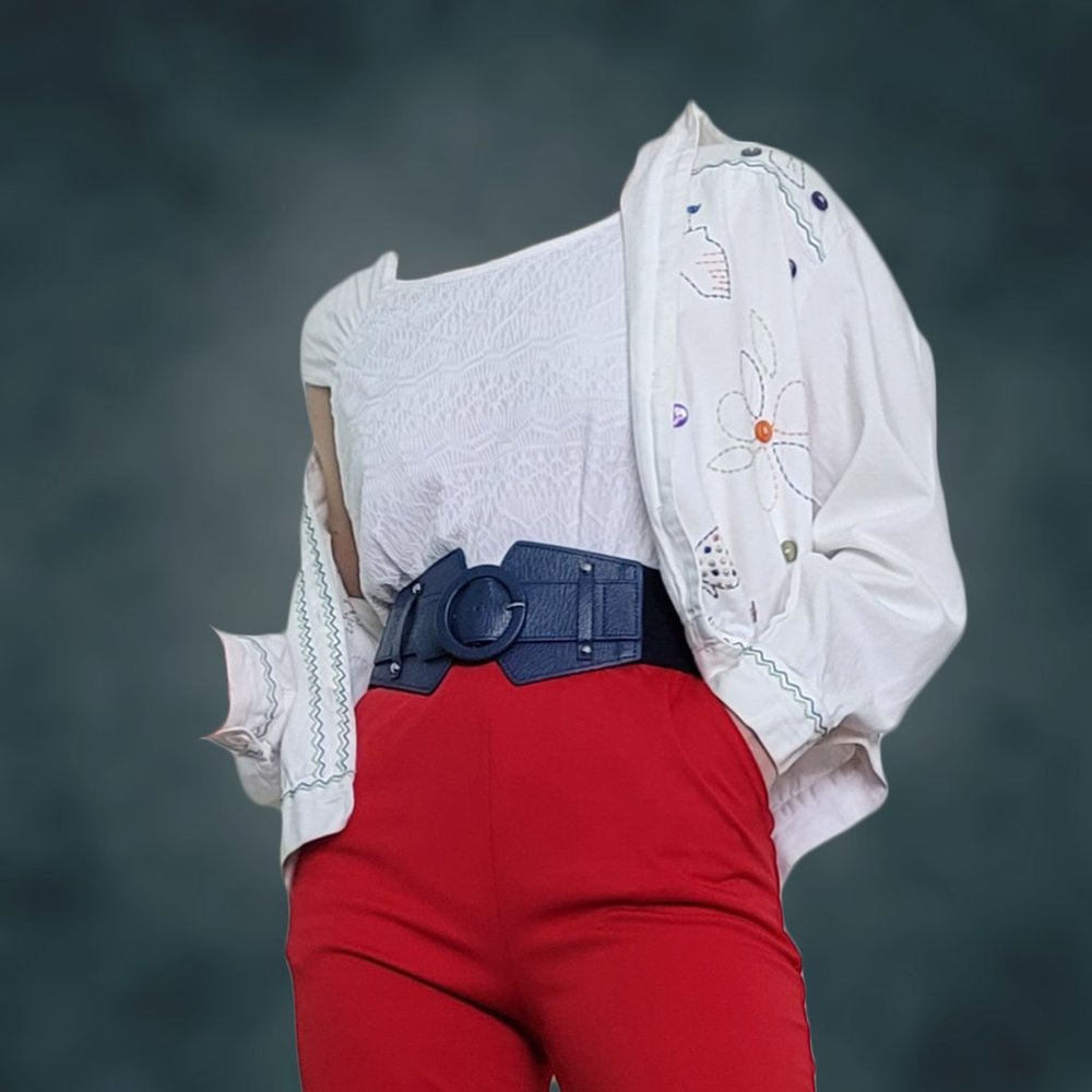 White embroidered, lightweight over coat- Brekenridge, size PL